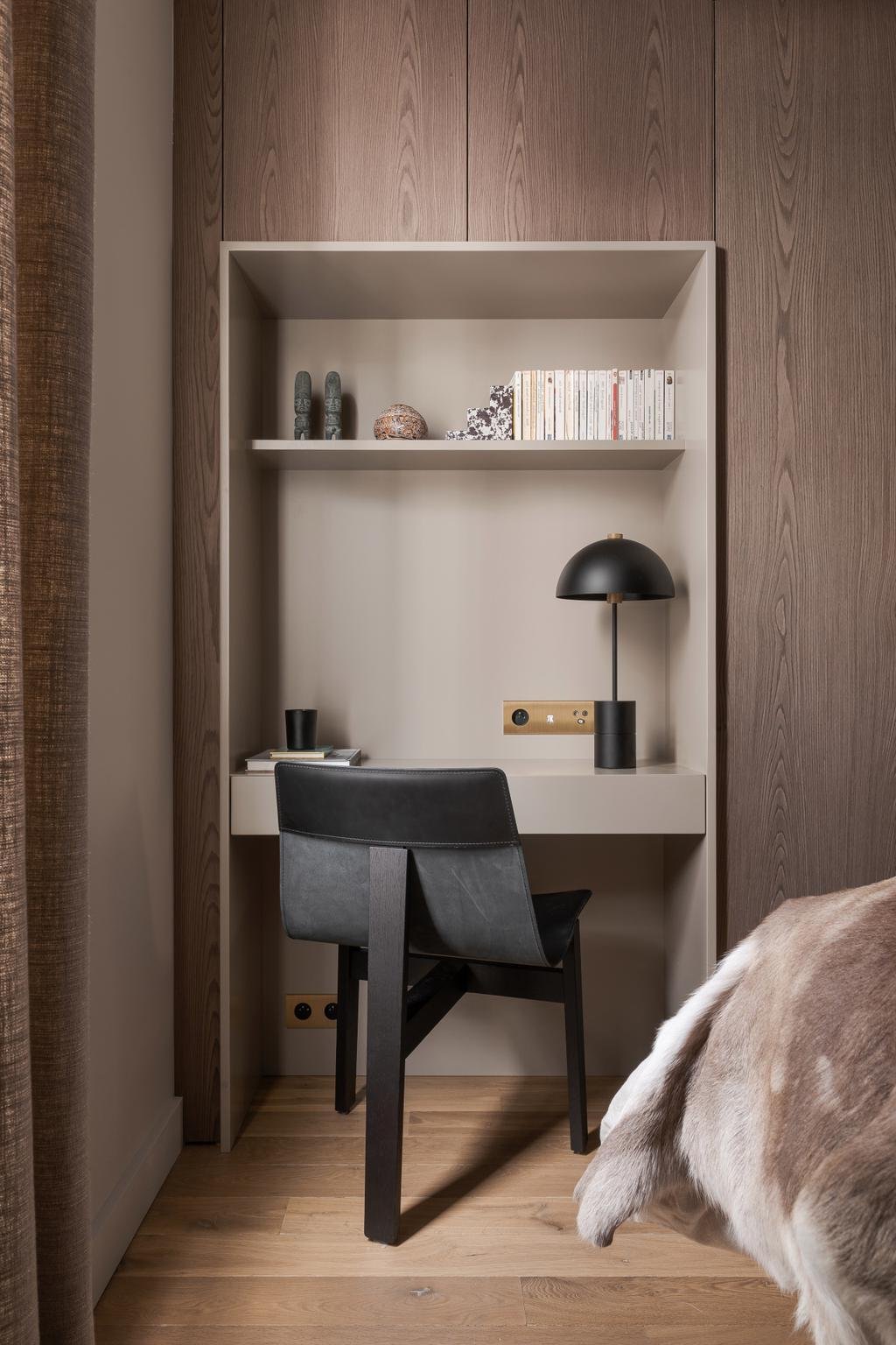 espace bureau chambre intégrée placard déco