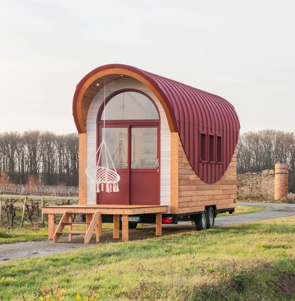 roulotte esprit rustique bohémien rouge bois