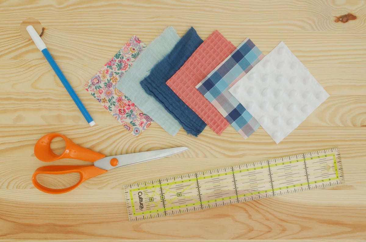 matériel nécessaire idée upcycling mini coupon tissu