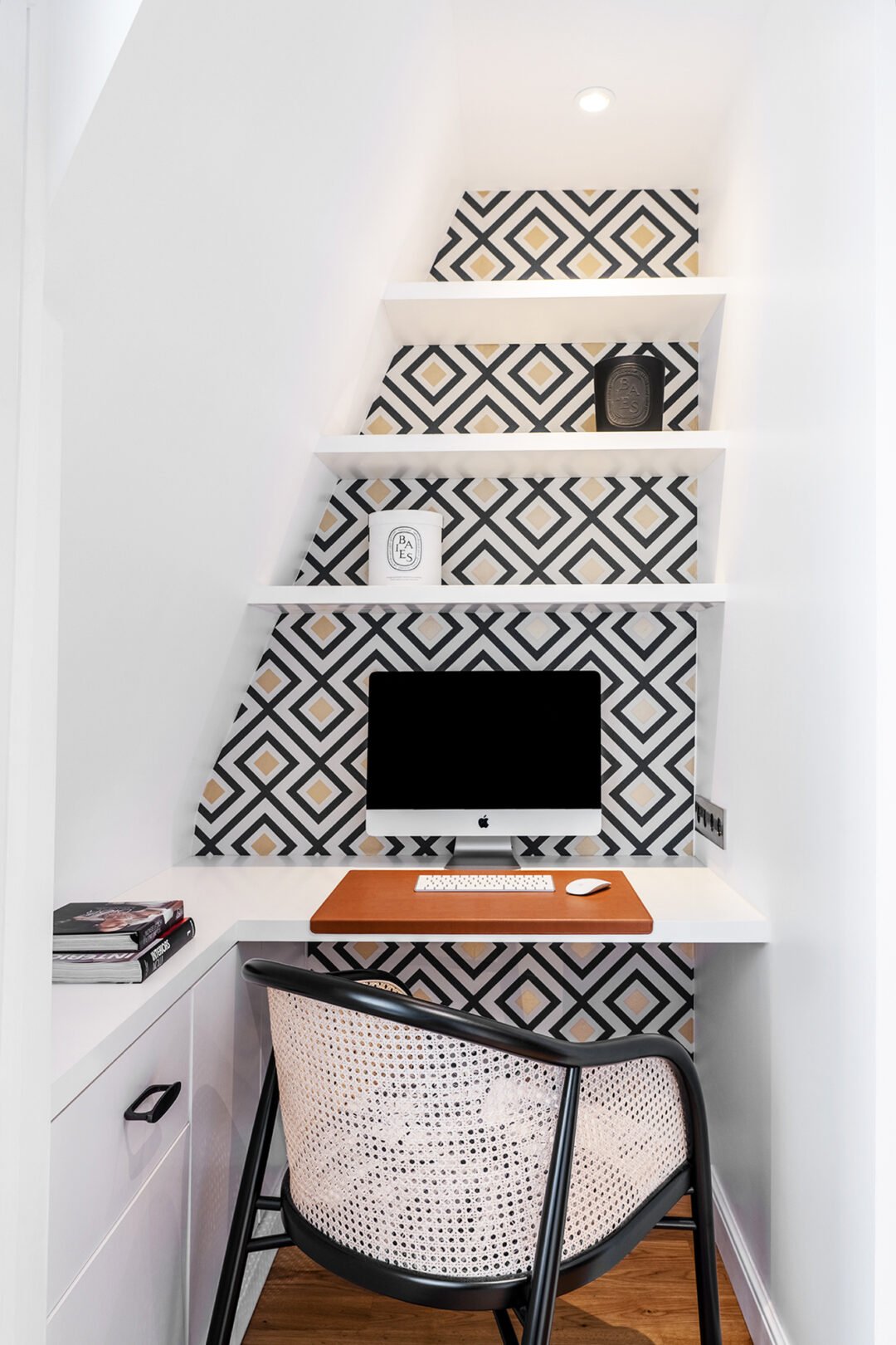 mini espace bureau télétravail niche salon papier peint graphique