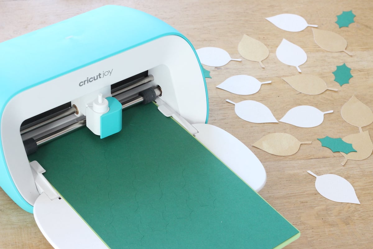 feuille papier Noël Cricut tutoriel enfant gratuit