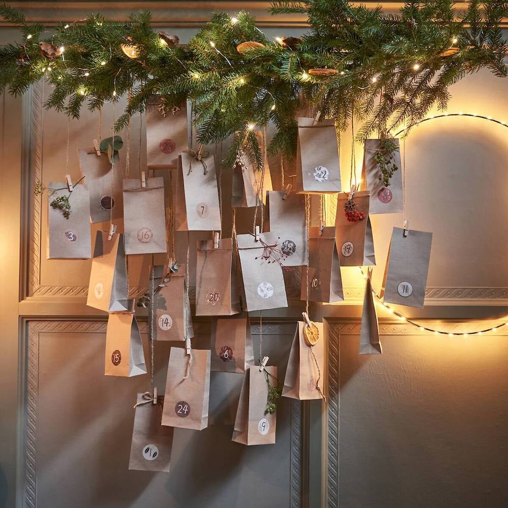 calendrier de l'avent maternelle guirlande lumineuse pochette papier carton