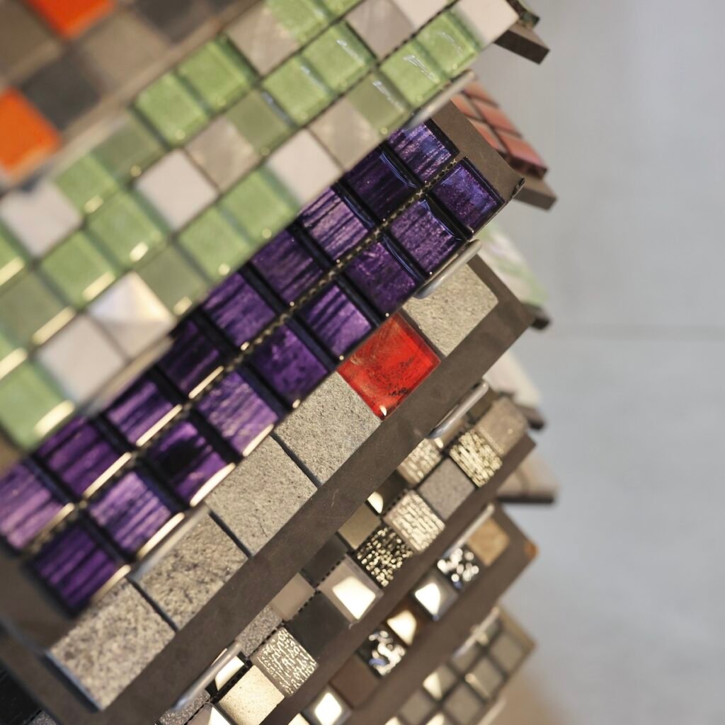 frise carreau salle de bain violet verre very peri