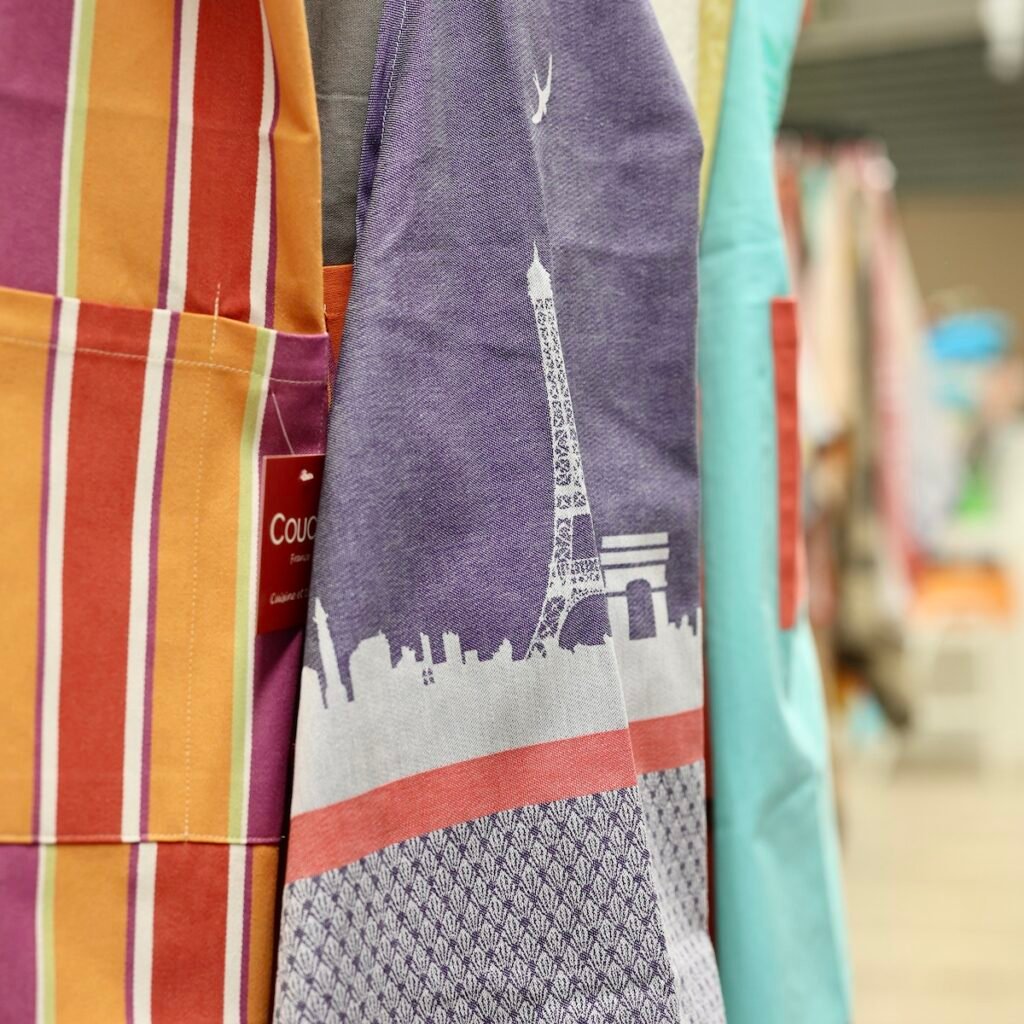 tablier coton made in Frane motif tour Eiffel
