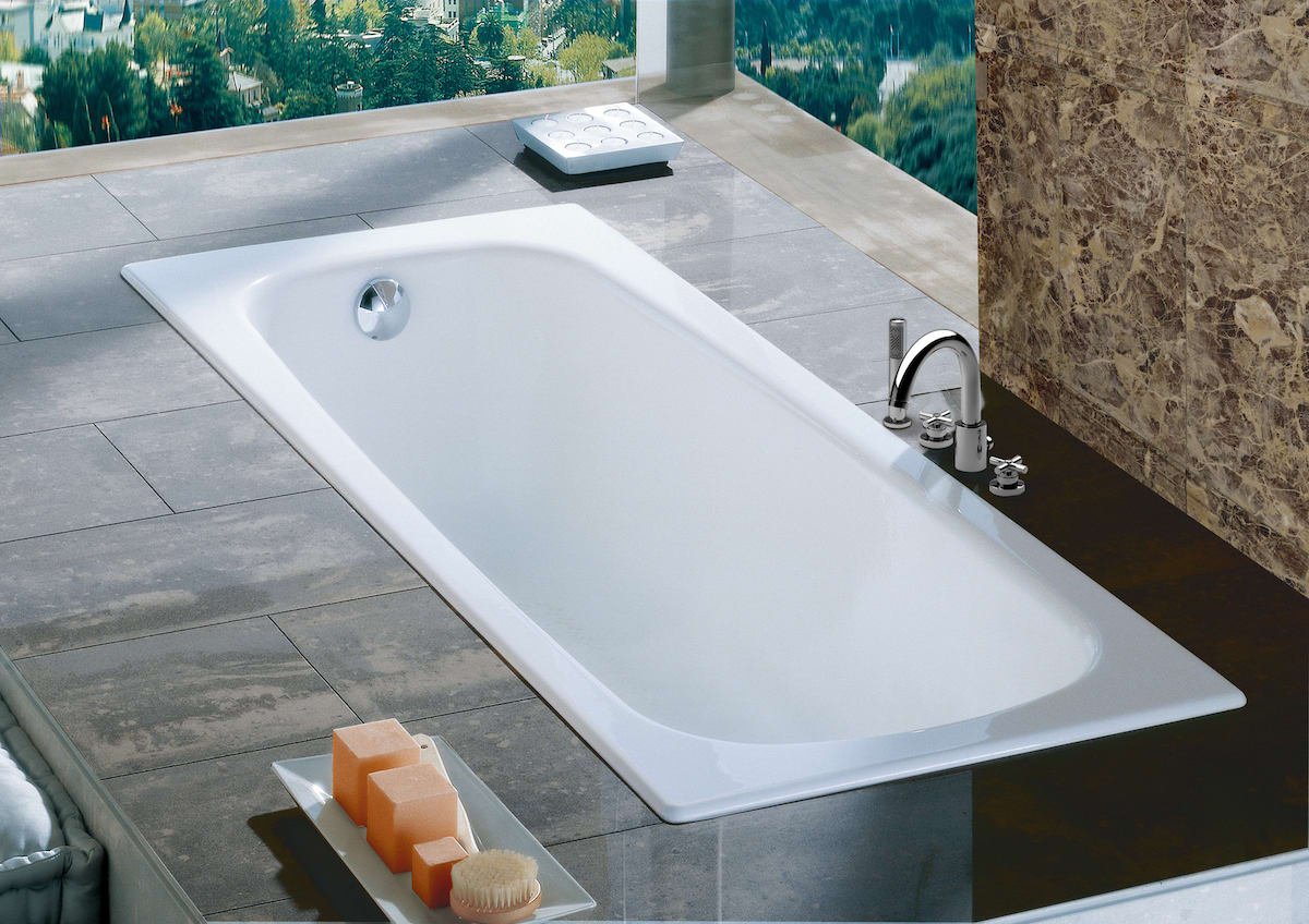 baignoire incrustée sol intégrée acier pas chère