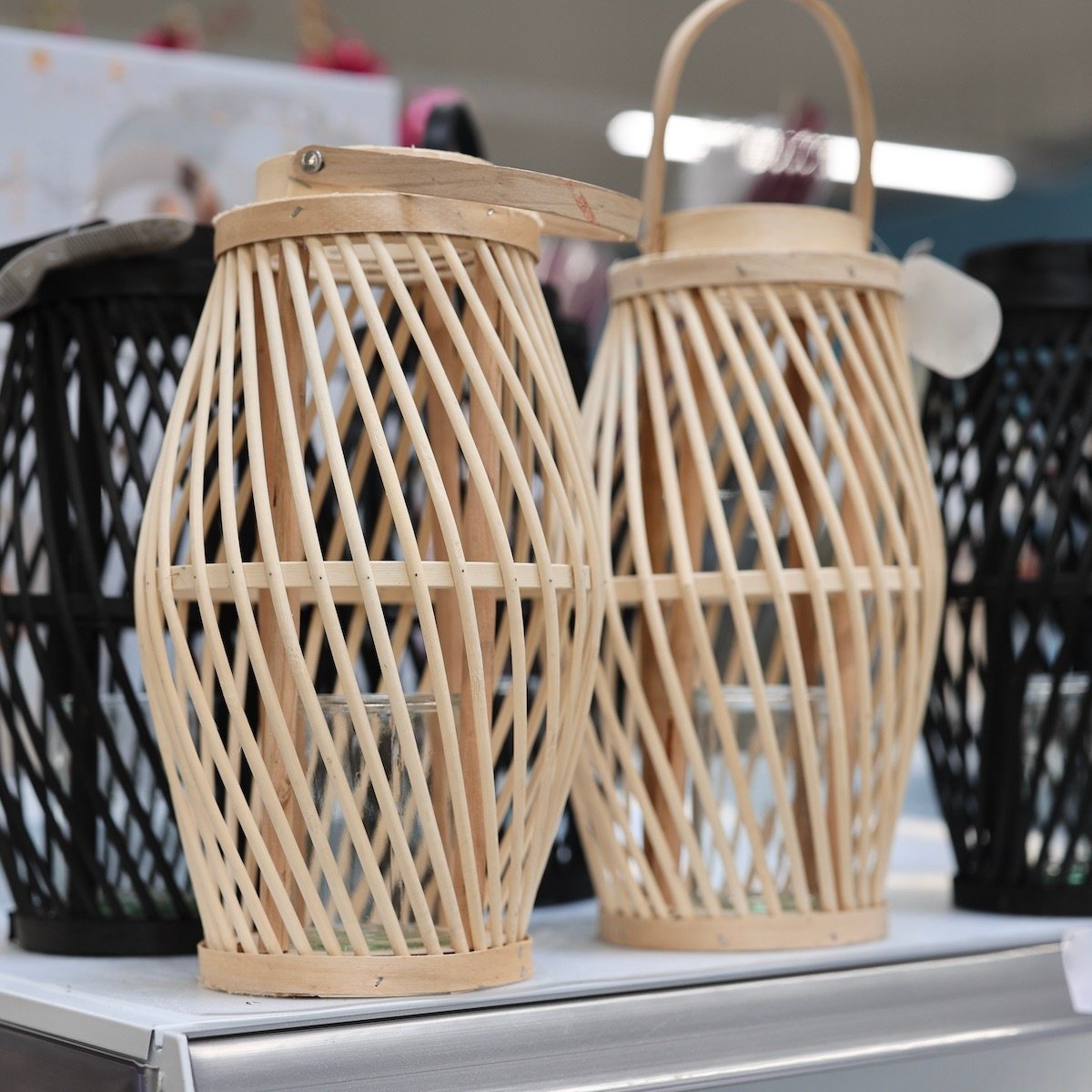 déco en rondeur lanterne rotin pas cher action