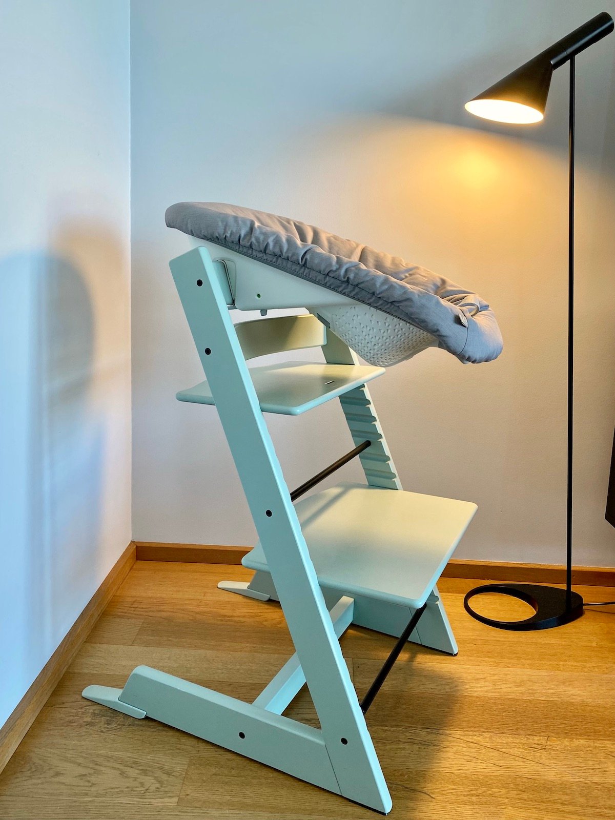 lampadaire aj transat surélevé stokke chaise mint vert menthe