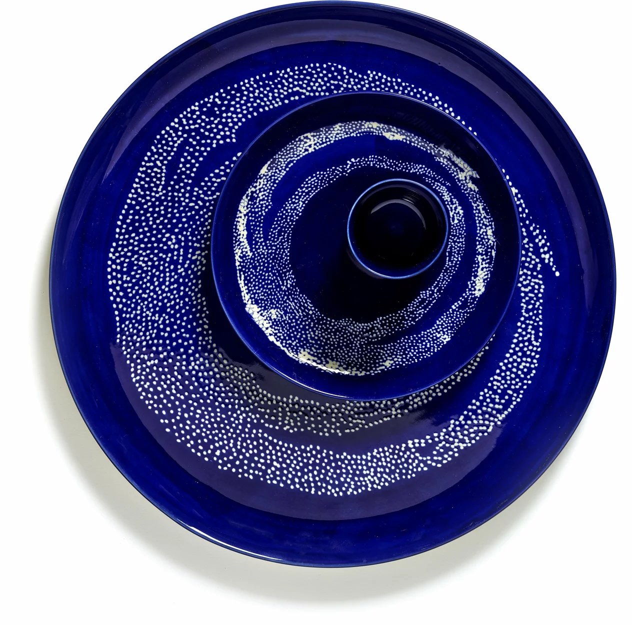 assiette bleu klein océan graphique - blog déco