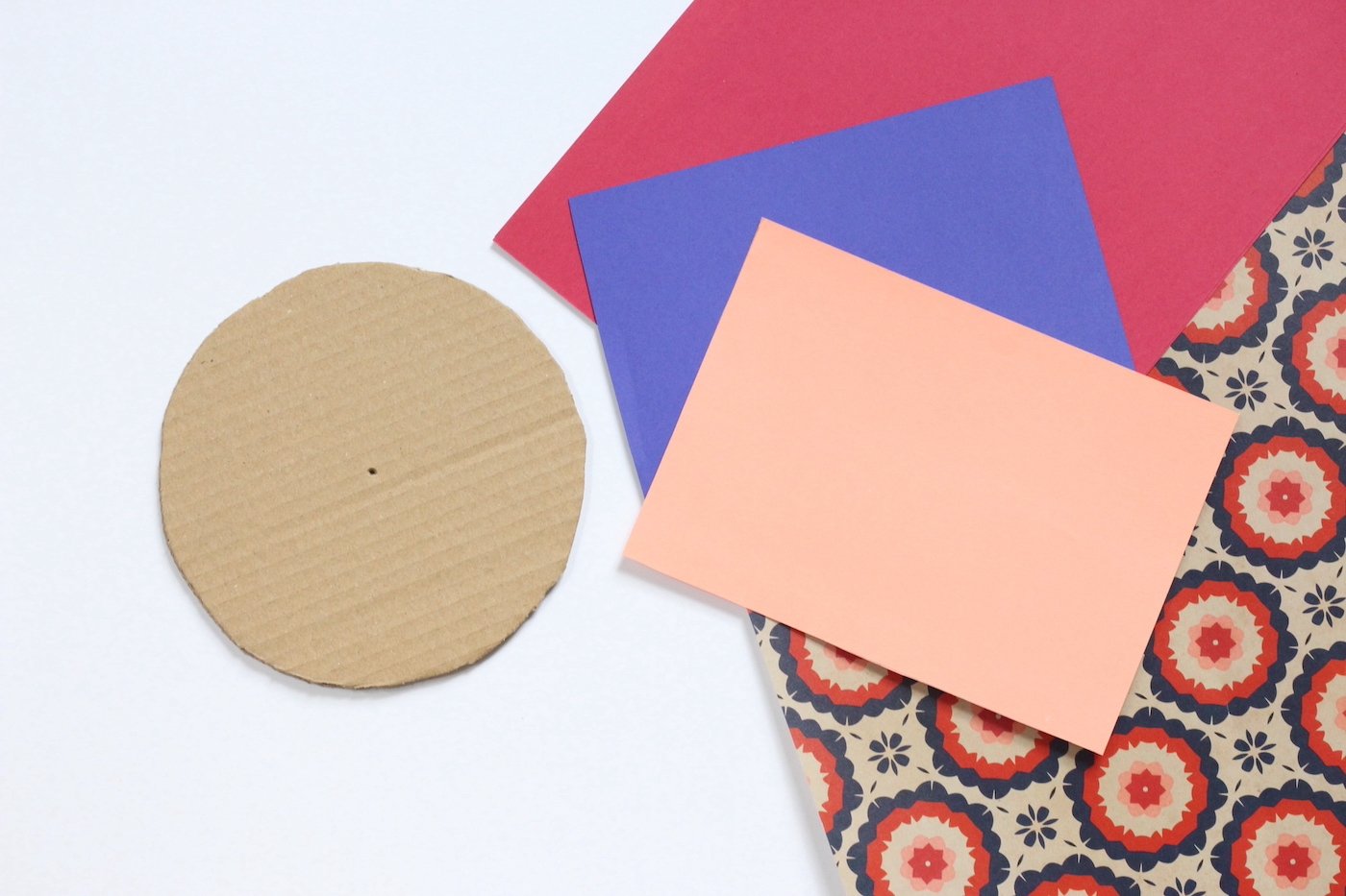 idée déco chute carton papier à faire soi-même