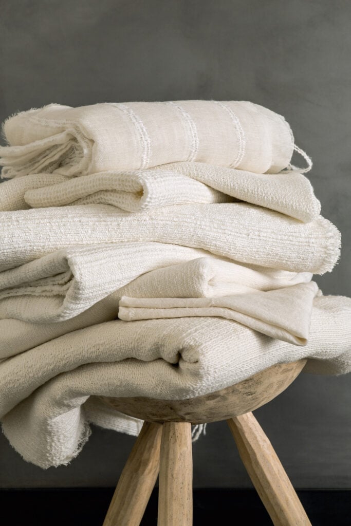 rideau voilage lin bouclette brodé accessoire Élitis luxe haut de gamme