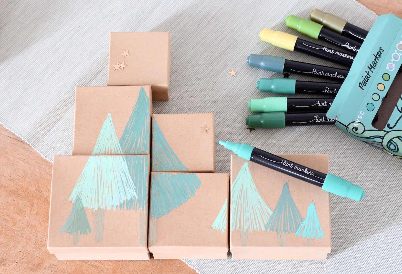 idée décoration Noël marqueur feutre sapin