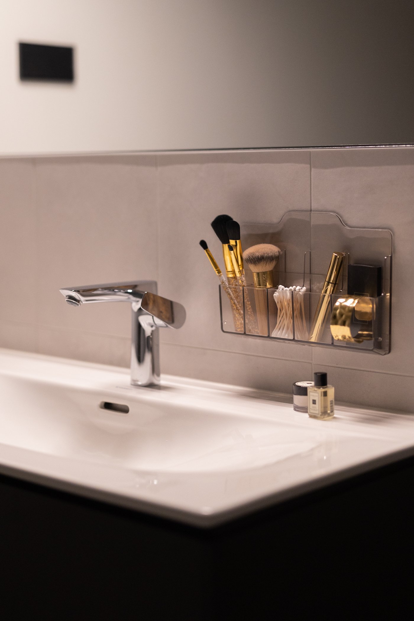 organisateur salle de bains transparent pinceau maquillage mural acrylique