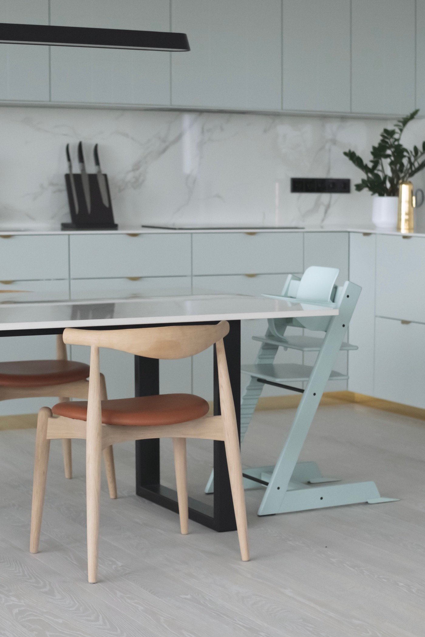 chaise dépareillée Carl Hansen chêne huilé soap ch20 elbow