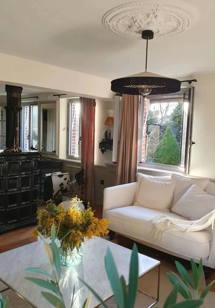 canape blanc lin salon lumineux