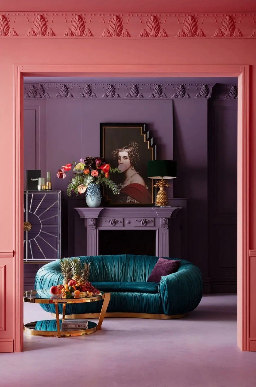 salon canape bleu canard salon rose table basse laiton