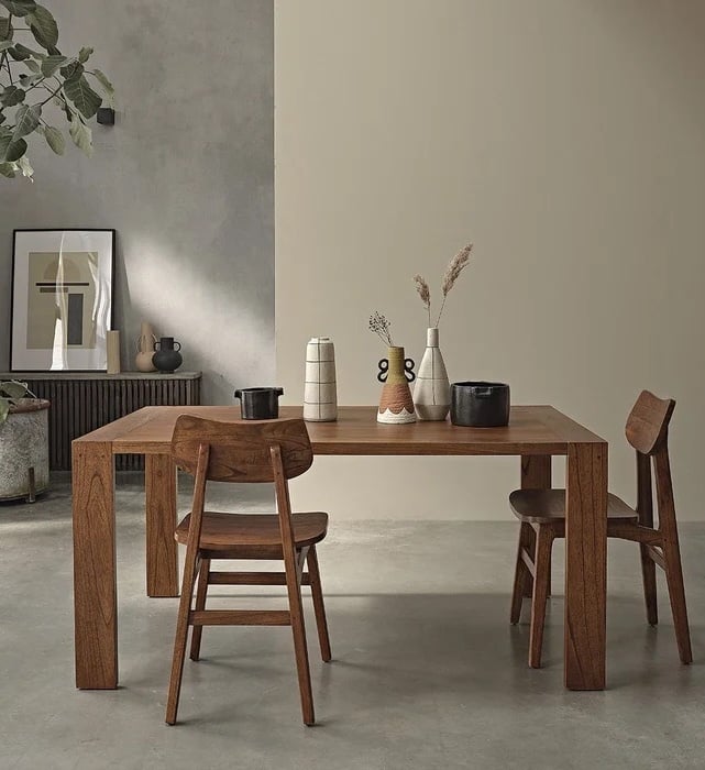 Table manger bois massif finition noyer deco sobre moderne