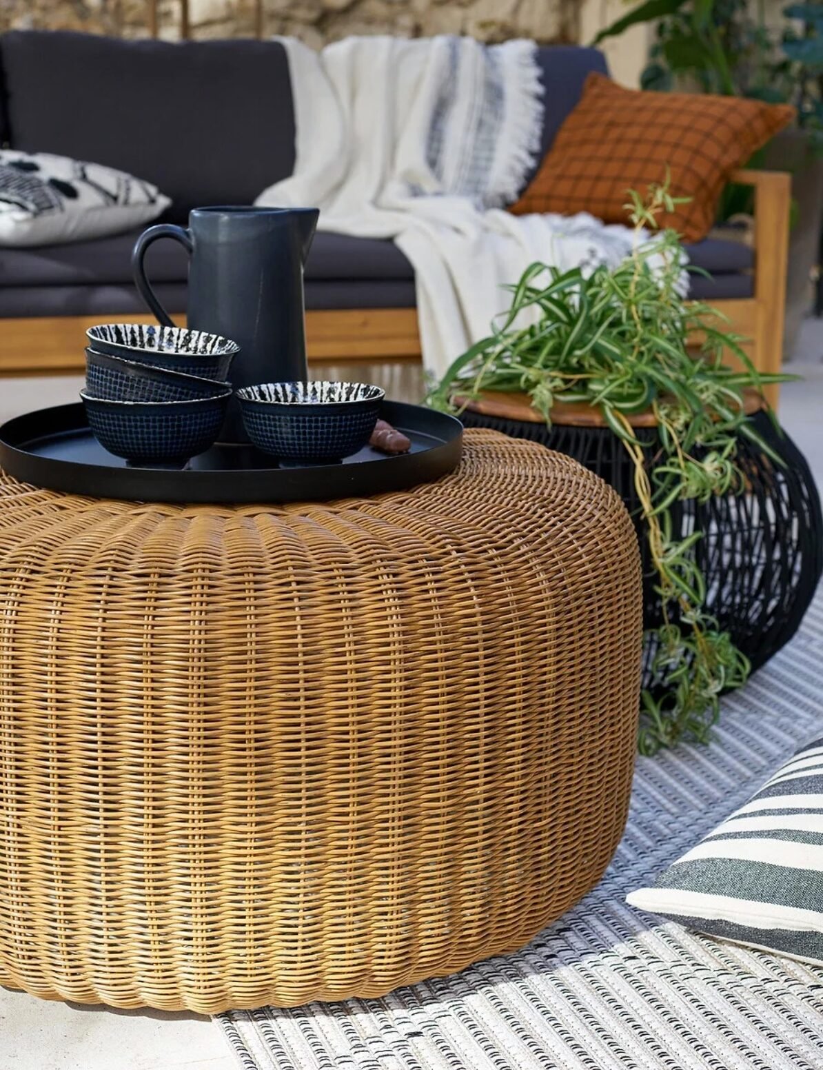 table de jardin resine tresse deco chic moderne