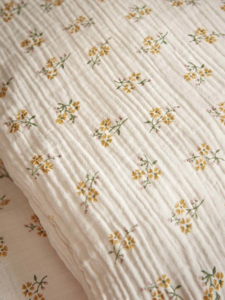 comment rendre chambre enfant chaleureuse gaze de coton