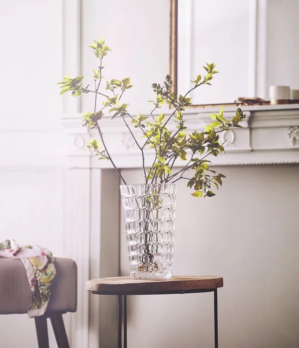 decoration interieure salon poudre marron taupe vase bouquet de fleurs