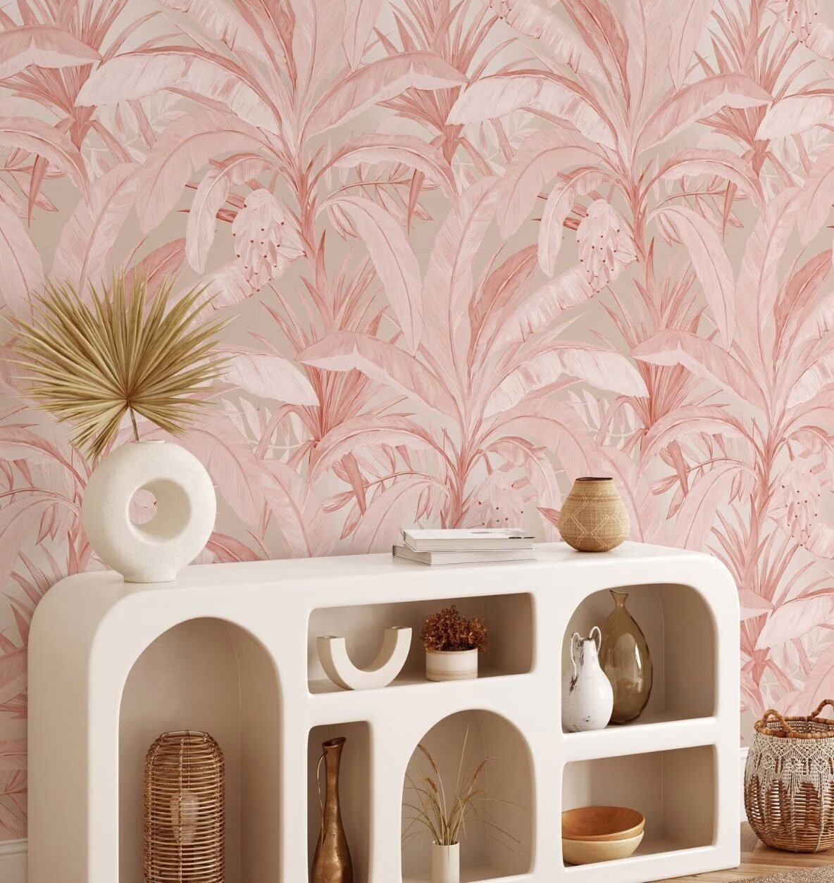 salon anglais lit double bois papier peint fleuri