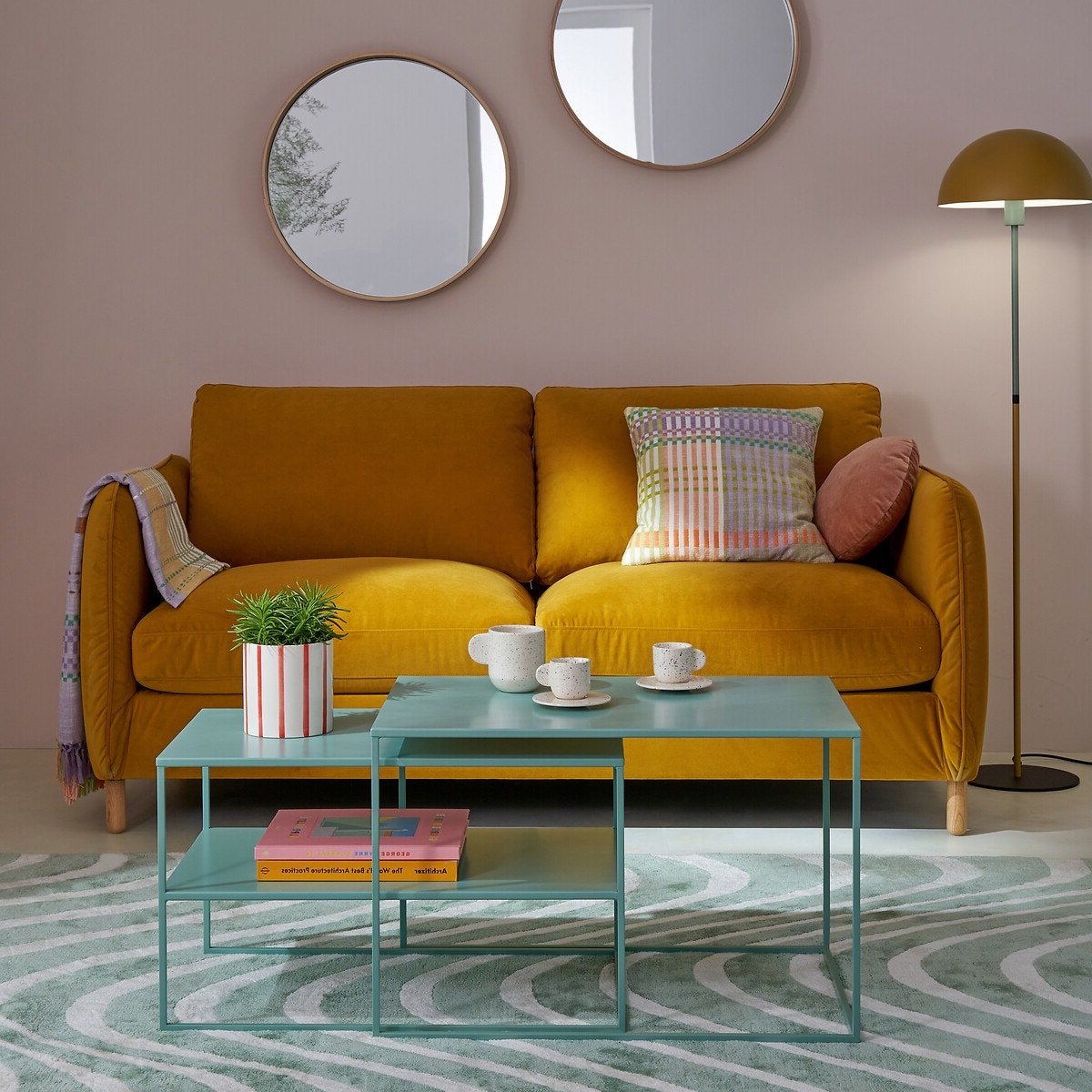 nouvelle collection La Redoute Intérieurs lampadaire métal jaune moutarde