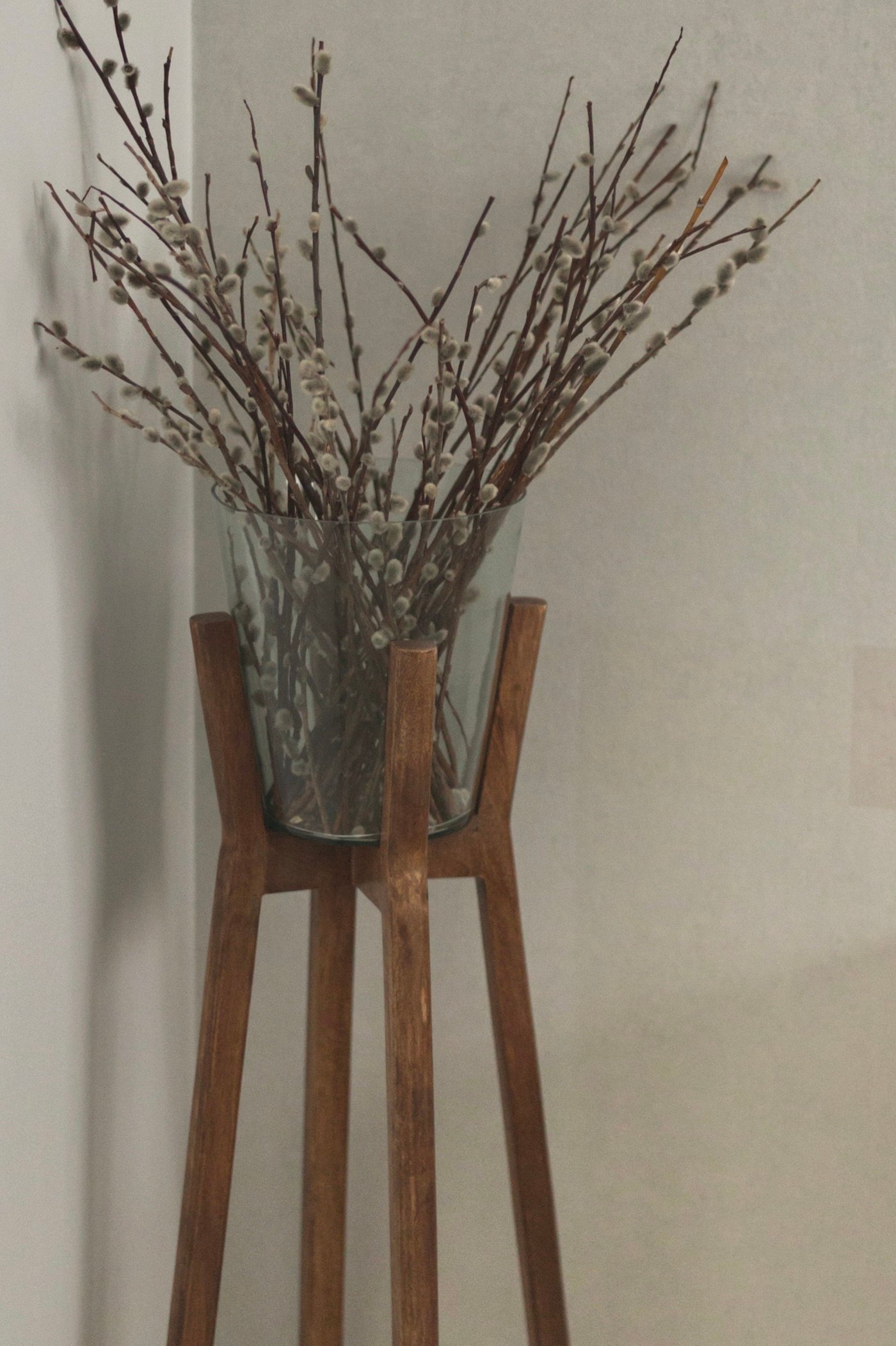 vase trepied chatons de saule séchés