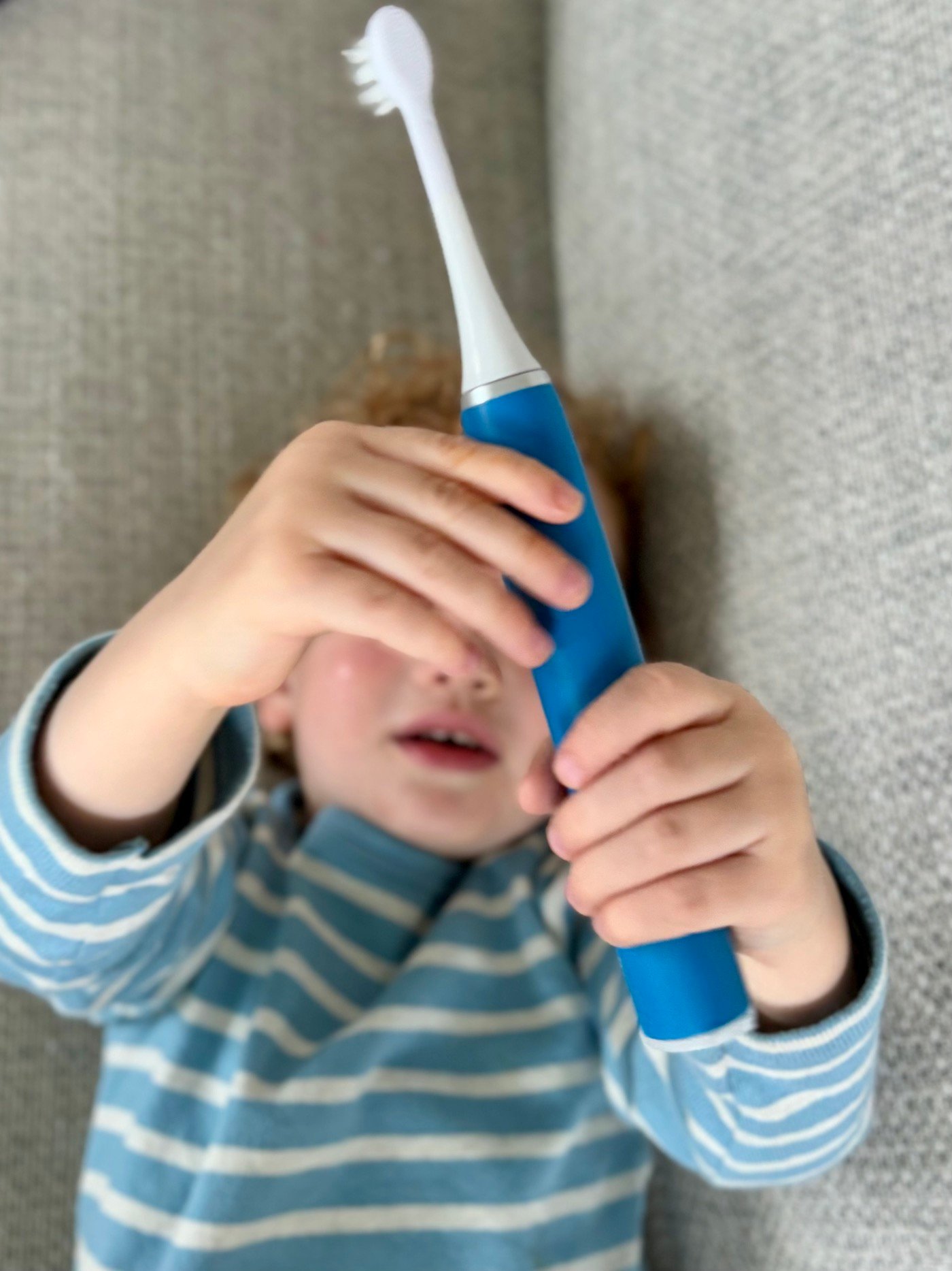 comment choisir brosse dent enfant 2 ans