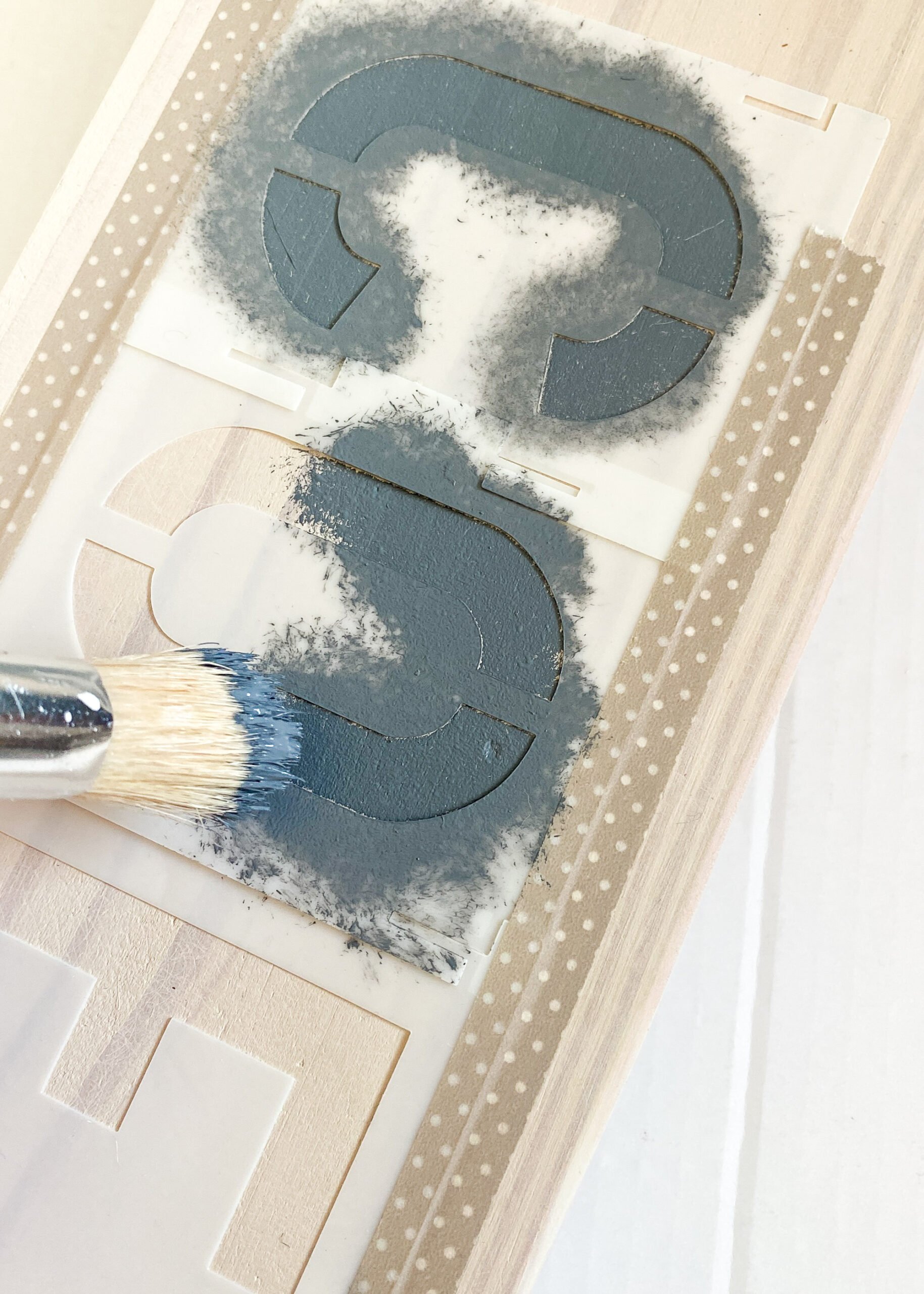 comment utiliser pochoirs peinture murale