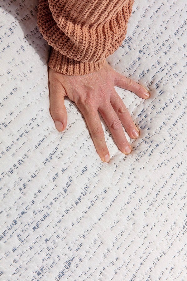 surmatelas à mémoire de forme mal dos astuces sommeil