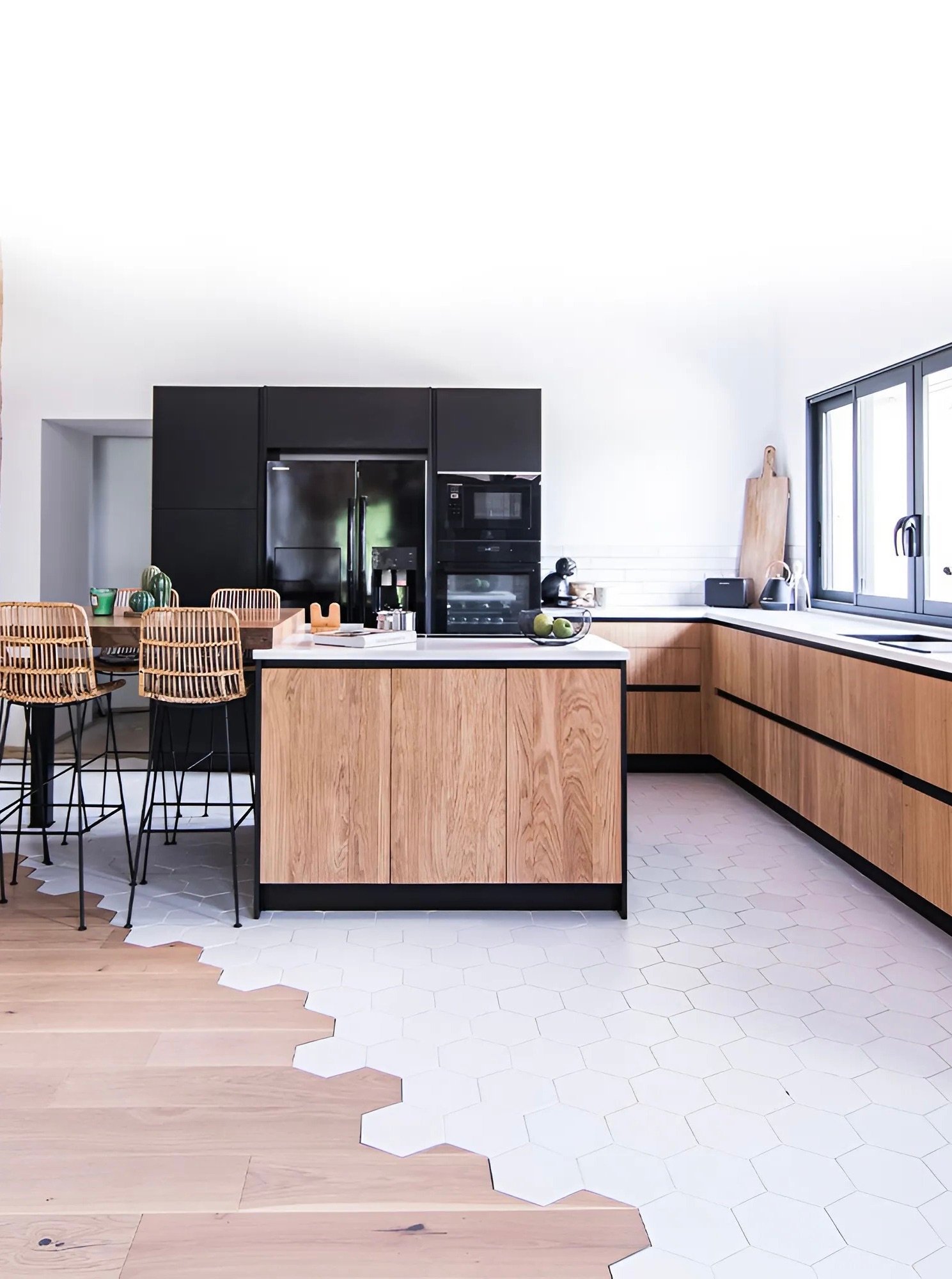 mélange parquet carrelage hexagonale séparation espaces