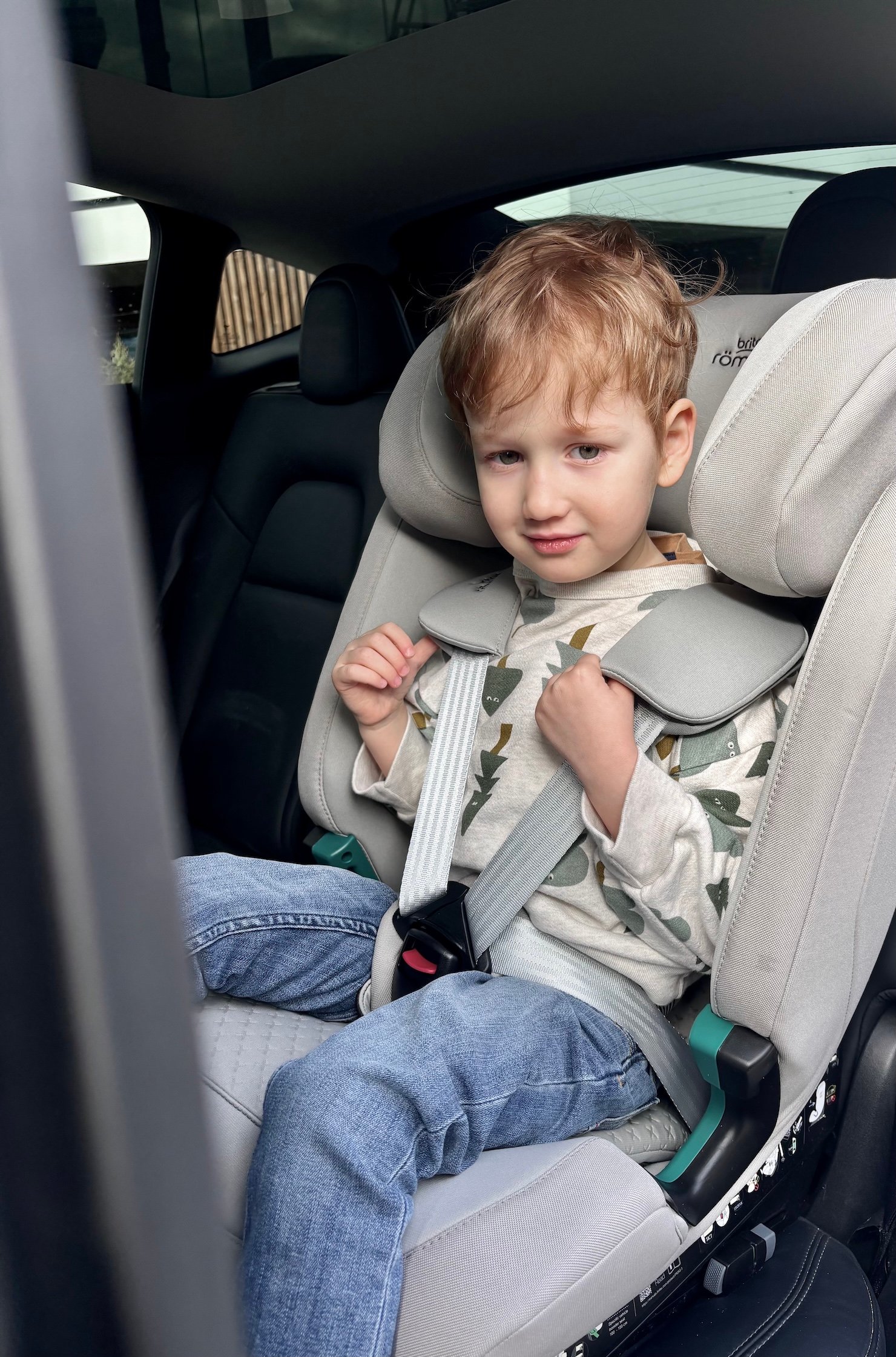 choisir siège auto évolutif enfant Tesla modèle y