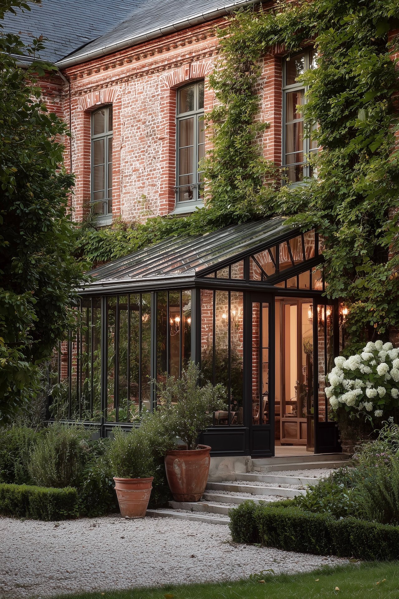 ajouter véranda métal sur maison ancienne brique charme