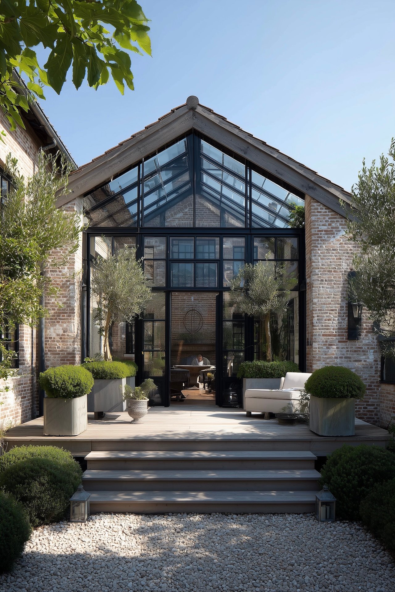 ancienne ferme grange réhabilitée briques verrière