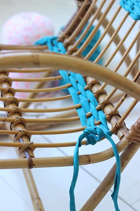 DIY chaise assise rotin bleu tissage - blog déco - clem around the corner