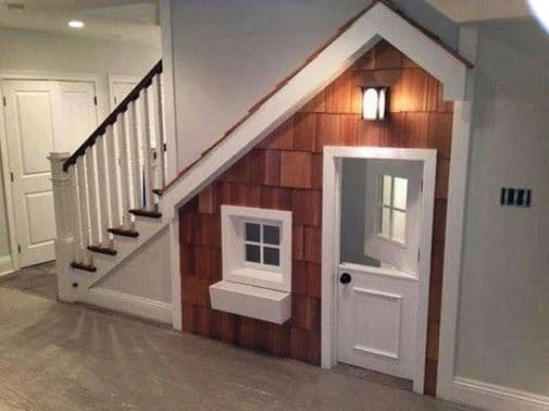20 astuces pour aménager un dessous d'escalier maisonnette jeu enfant