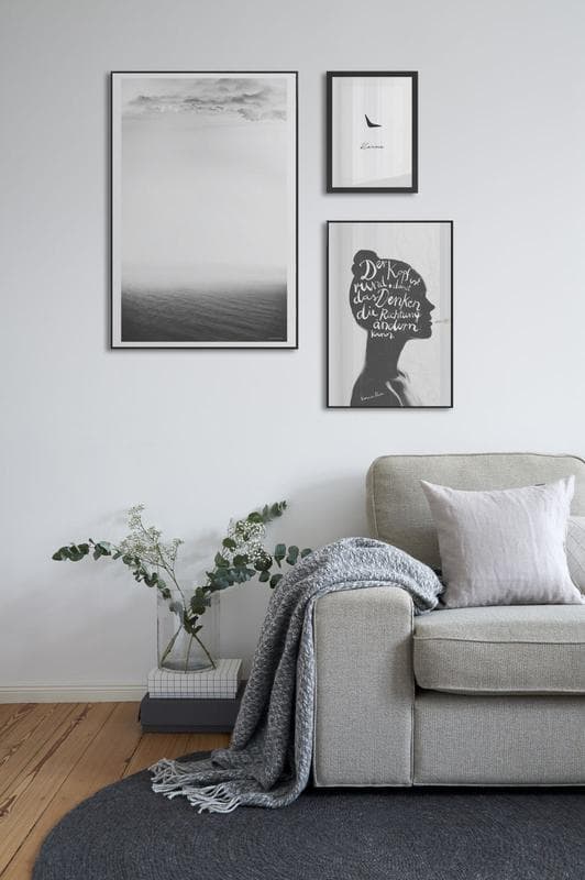 mur de cadres noir blanc design blog déco - clemaroundthecorner