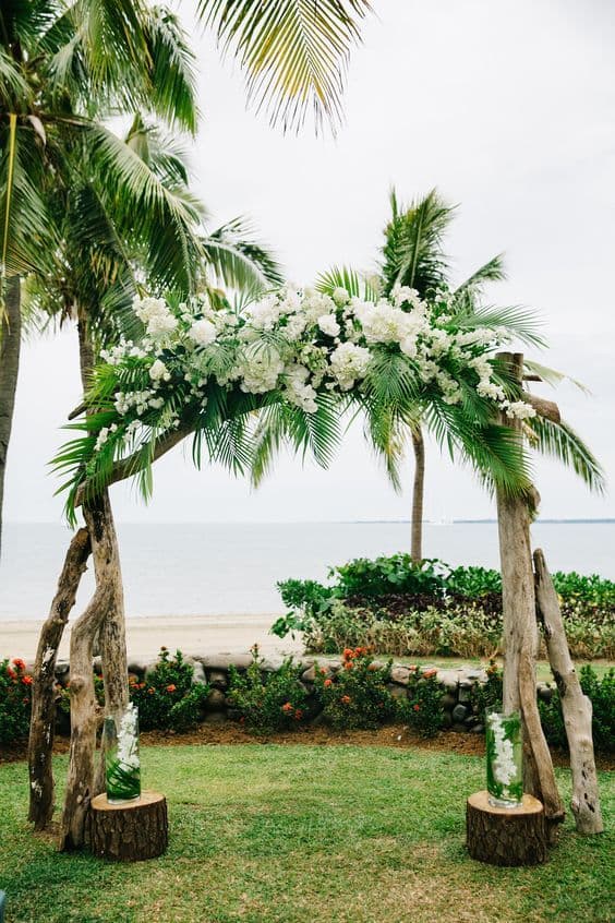arche mariage diy nature deco ceremonie laique fleurs arbres
