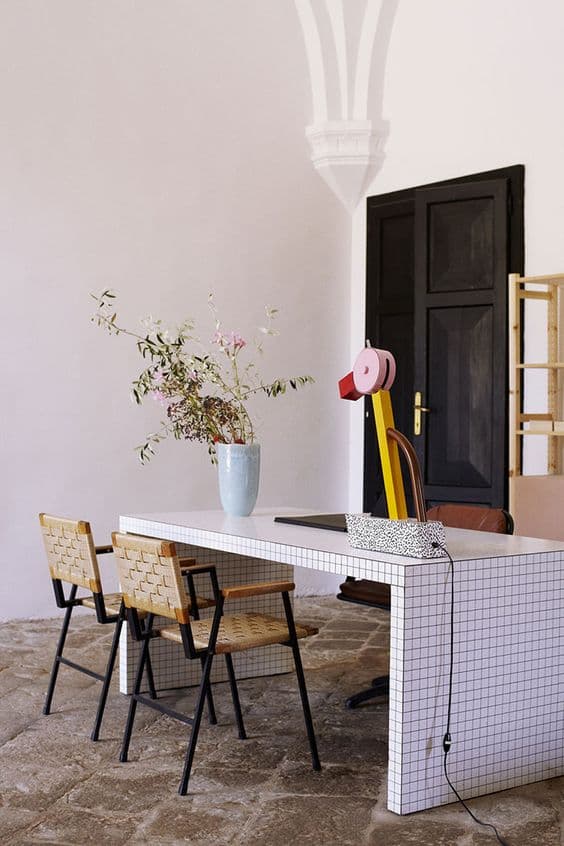 lampe de createur memphis design Tahiti Ettore Sottsass blog déco clem around the corner