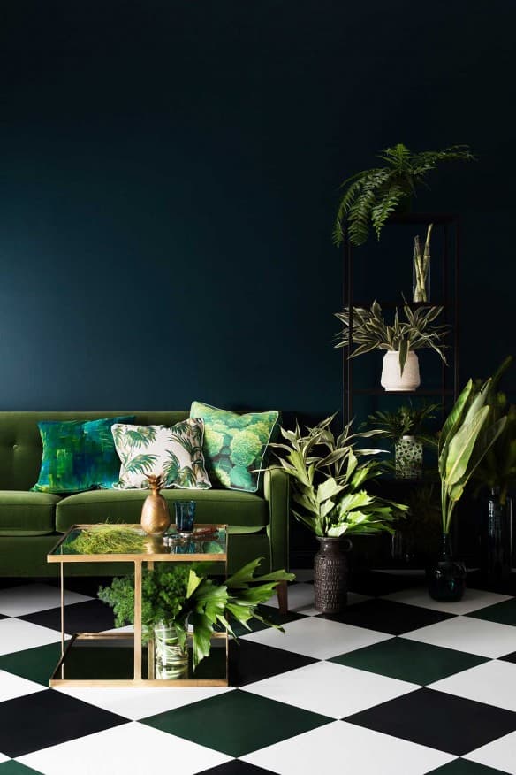 salon camaieu bleu petrol vert canard velour carrelage damier