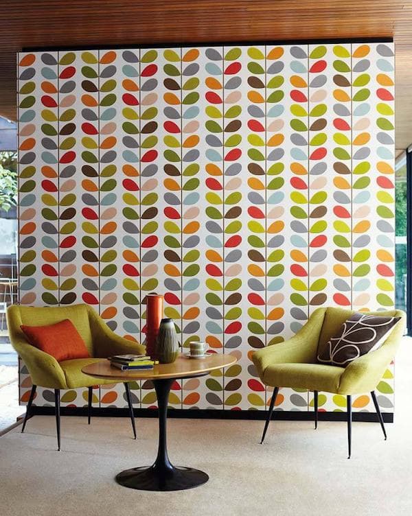 orla kiely papier peint des années 70 décoration rétro fauteuil vert amande vintage