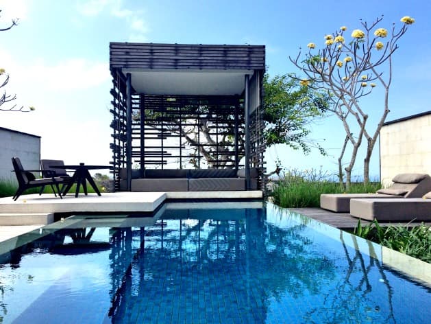 transparence piscine Alila Villas Uluwatu