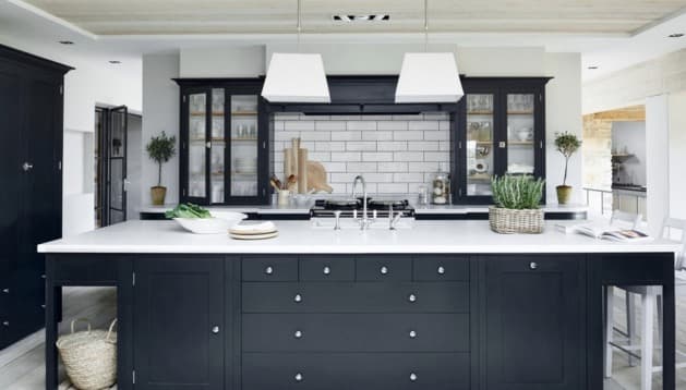 cuisine noire et blanche esprit cottage anglais
