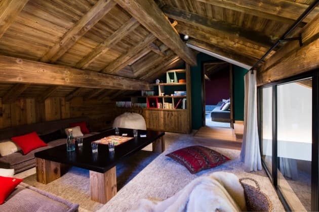 petit salon dans les combes chalet