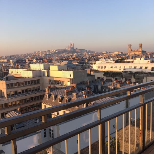 lumière sur Paris couché de soleil
