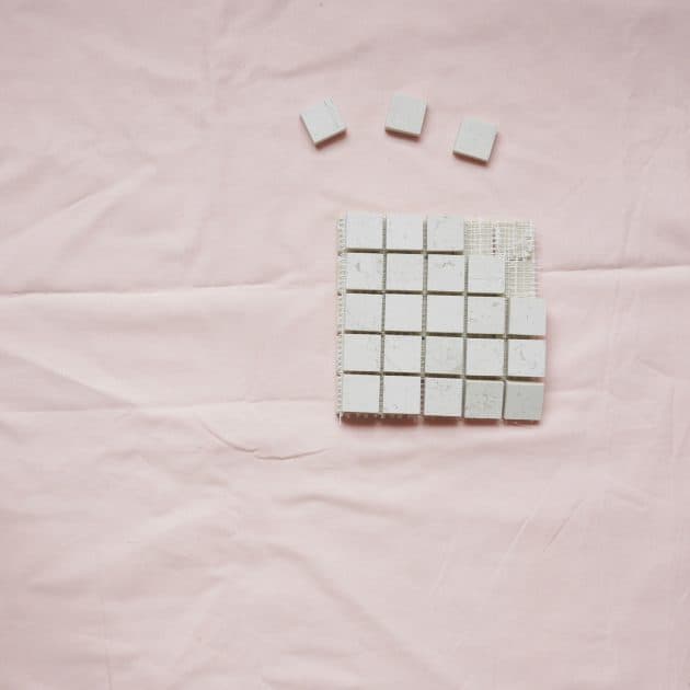 Fabriquer un memory avec des petits carreaux de carrelage