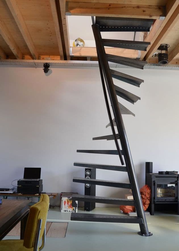 escaliers noir 1m2 EeStairs