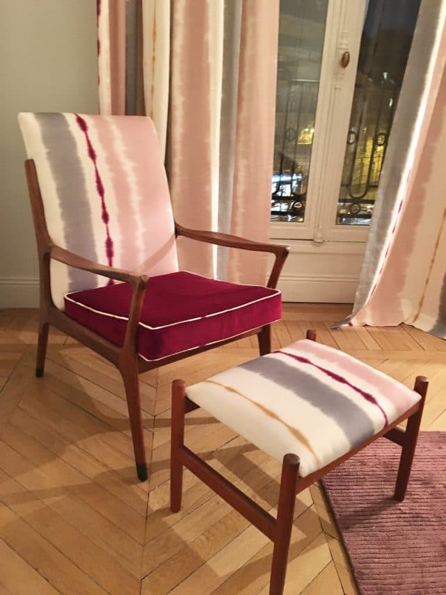 retapisser un fauteuil annees 50 60 scandinave bois