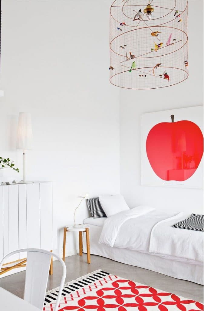 suspension lampe voliere oiseau en cage chambre enfant affiche pomme rouge