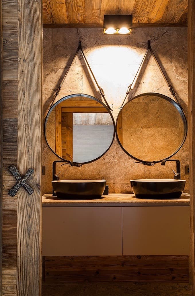 déco montagne chalet du Père Noël salle de bain symétrique vintage - blog décoration - clem aroud the corner