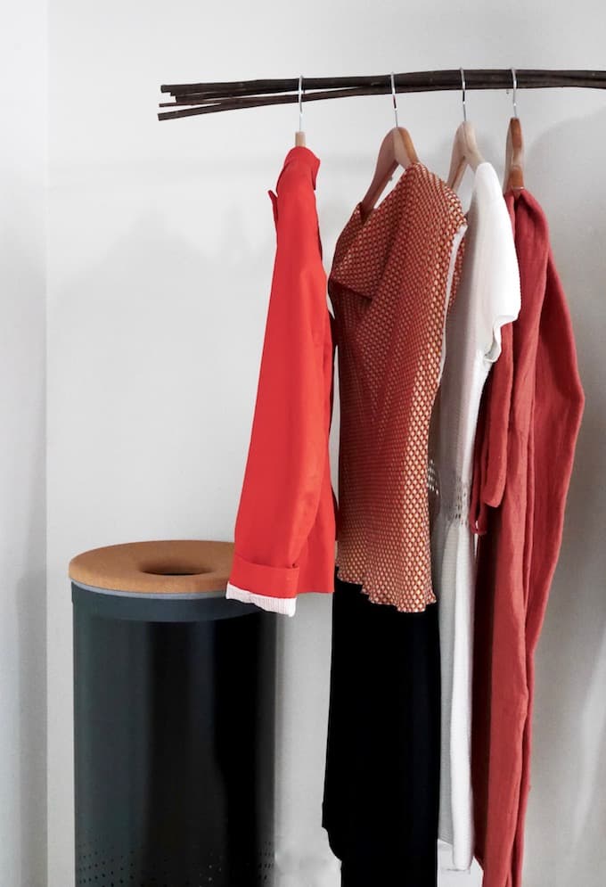 panier à linge design blanc brabantia salle de bain terracotta corbeille liège - blog déco - Clem Around The Corner